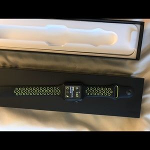 almost new Nike Apple Watch series 2